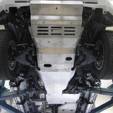 Scut-protectie-fata-pentru-Toyota-J150-motor-2.8-cu-KDSS-500x667.jpg